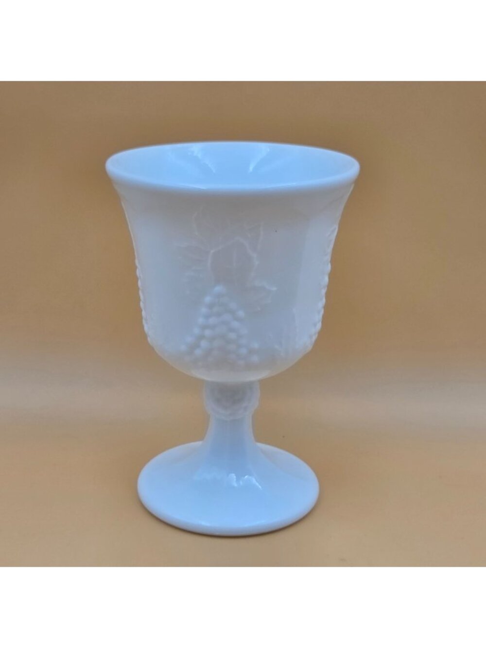 Colony Harvest Milk Glass Grapes Leaves Water Goblet Vintage Footed Glass